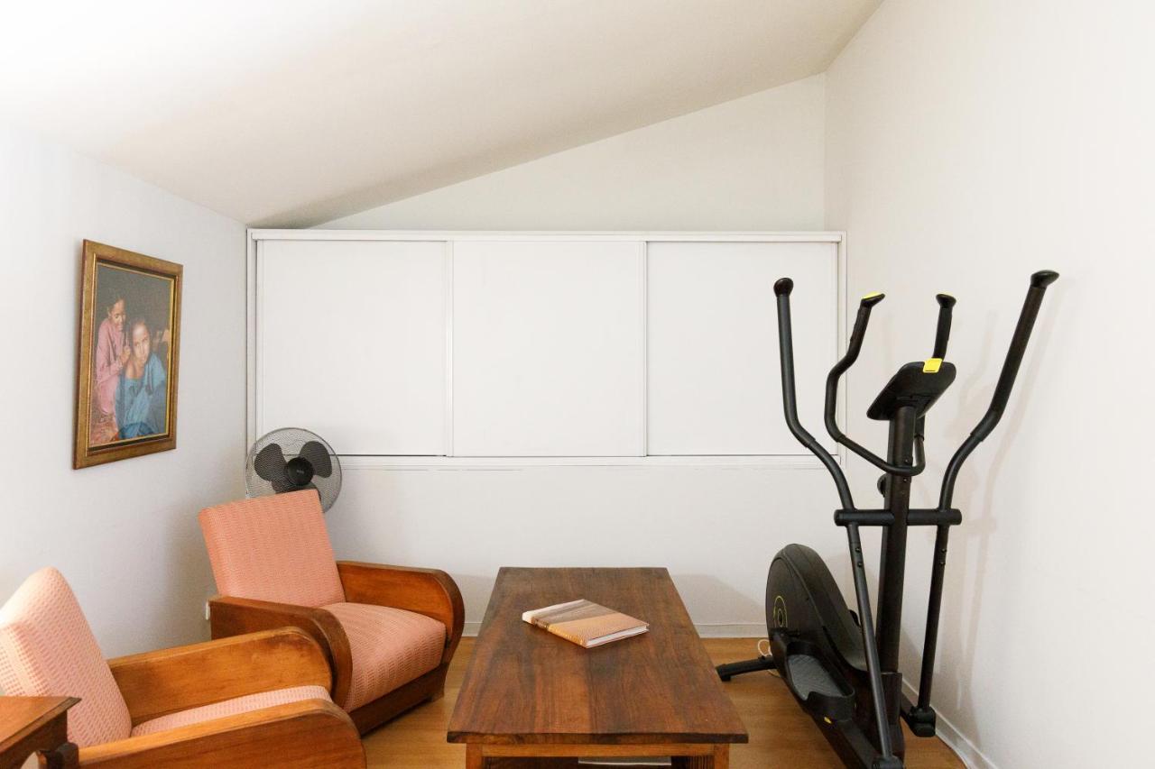 Apartment Nomad Yourhosthelper